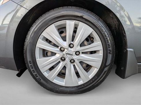 Used 2021 Nissan Sentra S image 22