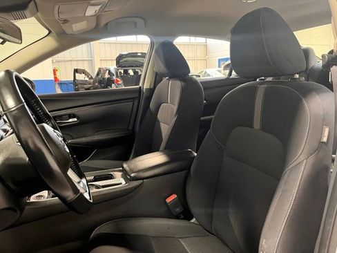 Used 2022 Nissan Sentra SV image 22