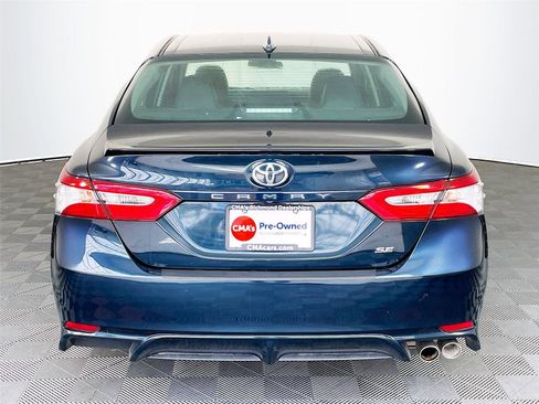 Used 2020 Toyota Camry SE FWD image 7