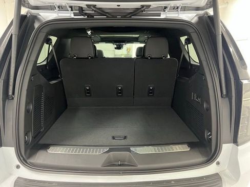 New 2026 Chevrolet Suburban High Country AWD/4WD image 16