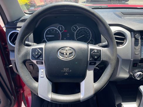 Used 2017 Toyota Tundra SR5 w/ SR5 Upgrade Package RWD image 8