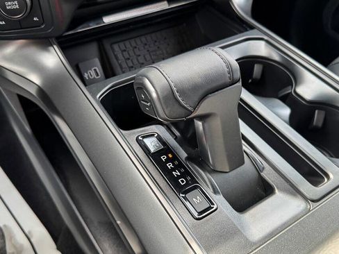 Used 2025 Ford F150 Lariat w/ Equipment Group 502A High image 43