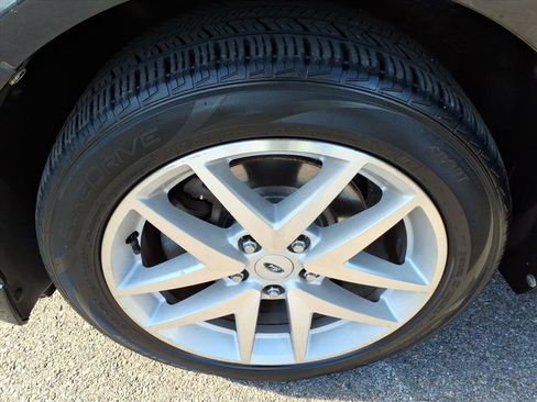 Used 2010 Ford Fusion SEL image 10