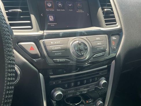 Used 2018 Nissan Pathfinder SV FWD image 36