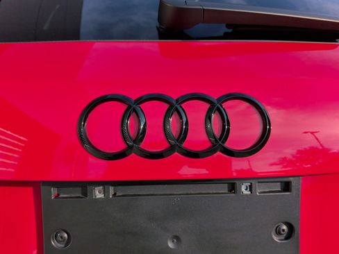 Certified 2022 Audi Q3 2.0T Premium w/ Black Optic Sport Package image 42