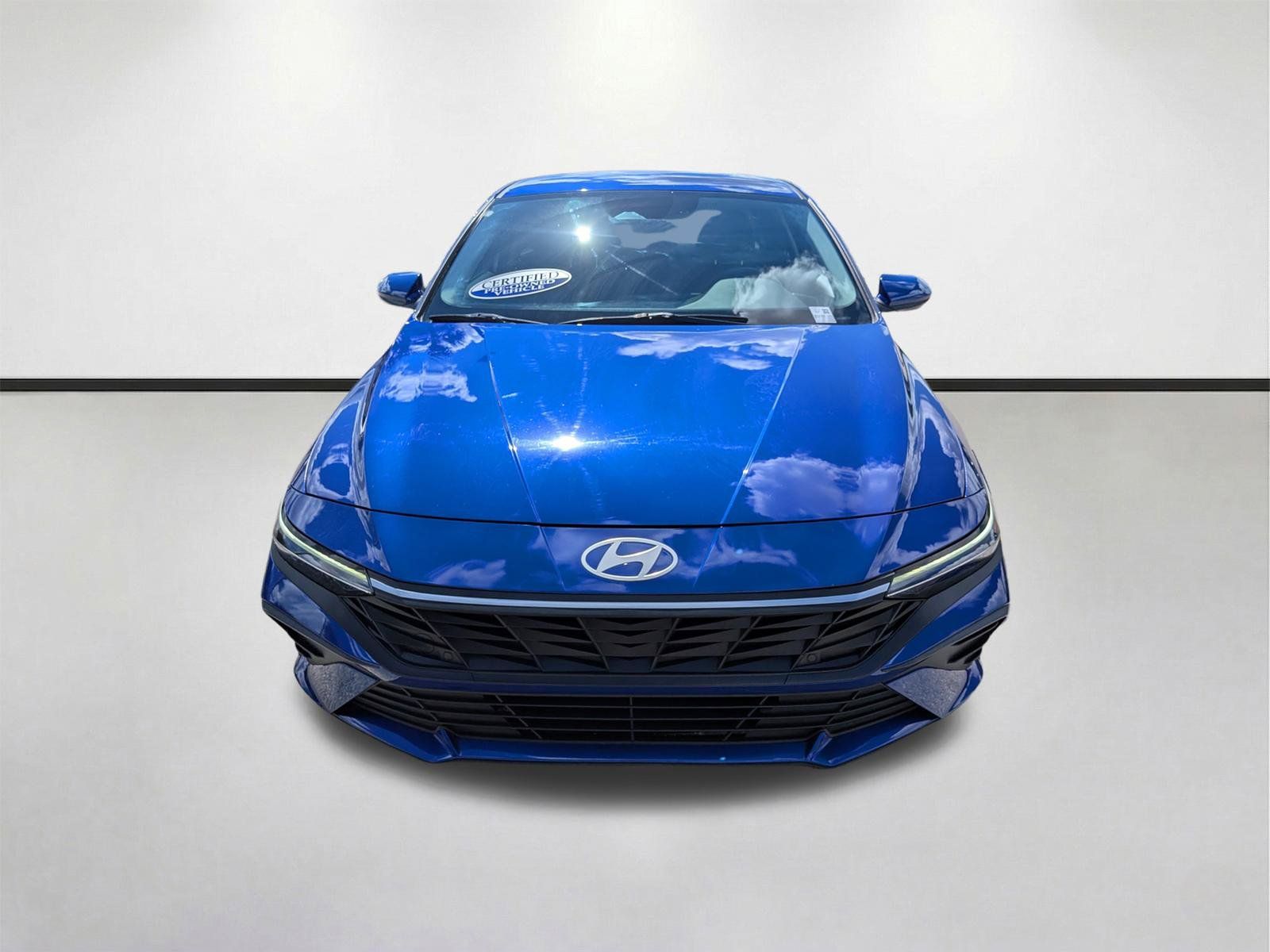 Used 2024 Hyundai Elantra SE FWD image 9