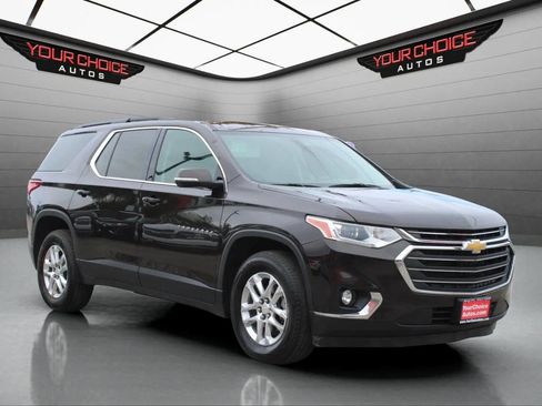 Used 2019 Chevrolet Traverse LT image 3