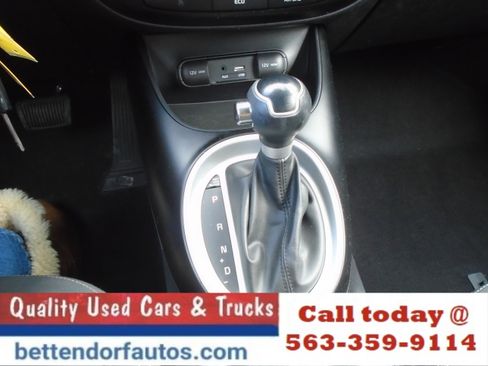 Used 2016 Kia Soul FWD image 14