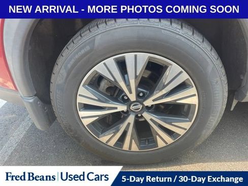 Used 2021 Nissan Rogue SV AWD/4WD image 16