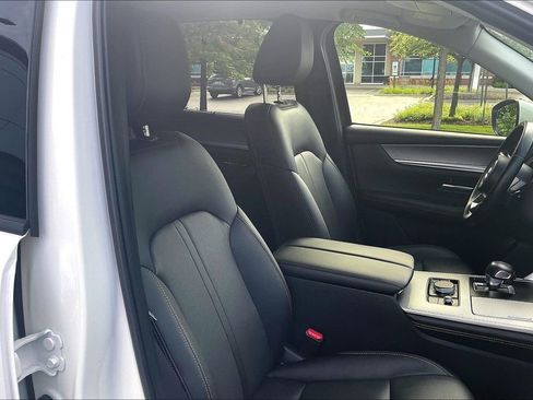 Used 2024 MAZDA CX-90 3.3 Turbo w/ Preferred Plus AWD/4WD image 7