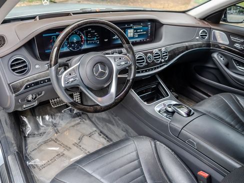 Used 2019 Mercedes-Benz S 560 Sedan w/ AMG Line Exterior image 14