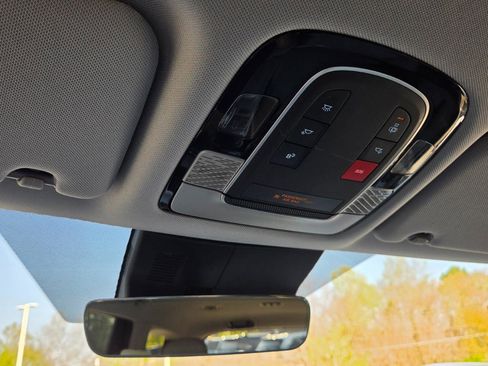 Used 2025 Hyundai Palisade SEL image 33