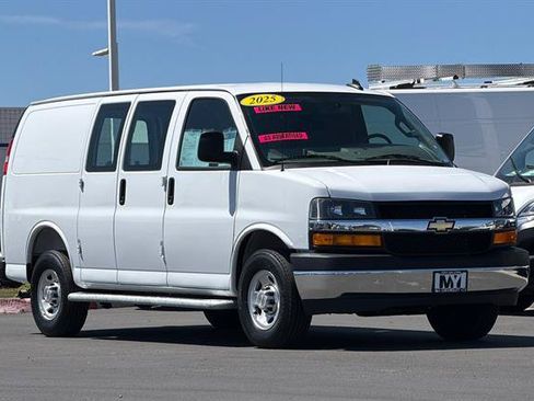Used 2025 Chevrolet Express 2500 w/ Driver Convenience Package RWD image 2