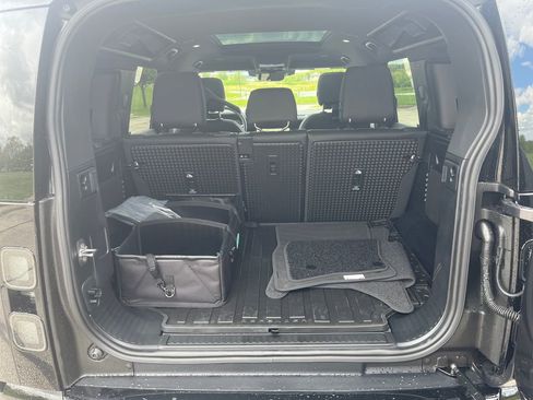 New 2026 Land Rover Defender 110 S AWD/4WD image 18