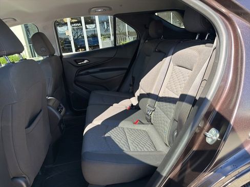 Used 2020 Chevrolet Equinox LT image 16