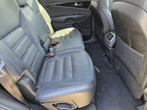 Used 2016 Kia Sorento EX w/ EX Premium Package image 5