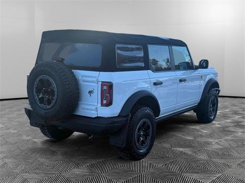 Used 2022 Ford Bronco Badlands image 5