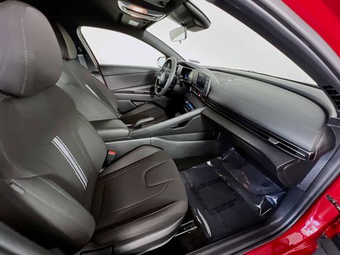 Certified 2025 Hyundai Elantra Sport w/ Cargo Package FWD image 27