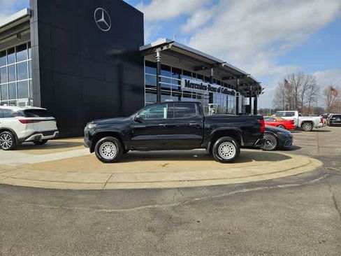 Used 2024 Chevrolet Colorado W/T image 5