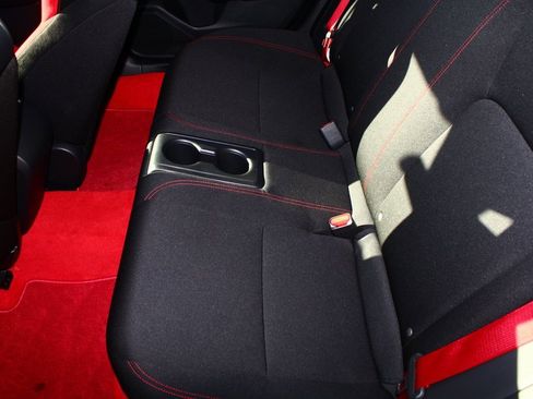 Used 2025 Honda Civic Type R image 11