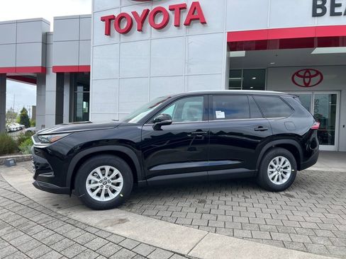 New 2026 Toyota Grand Highlander AWD Hybrid image 2