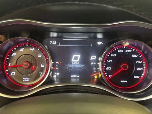 Used 2018 Dodge Charger R/T Scat Pack RWD image 23