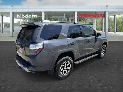 Used 2024 Toyota 4Runner TRD Off-Road Premium AWD/4WD image 5