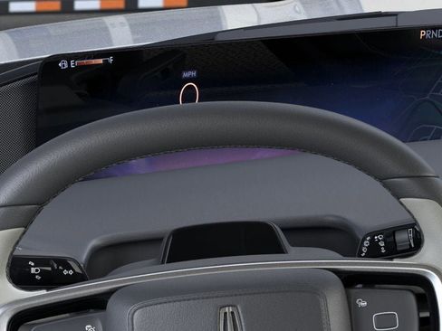 New 2026 Lincoln Navigator Reserve image 13