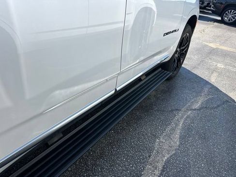 Certified 2024 GMC Yukon Denali w/ Advanced Technology Package AWD/4WD image 24