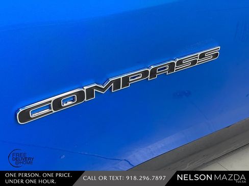 Used 2025 Jeep Compass Latitude image 15