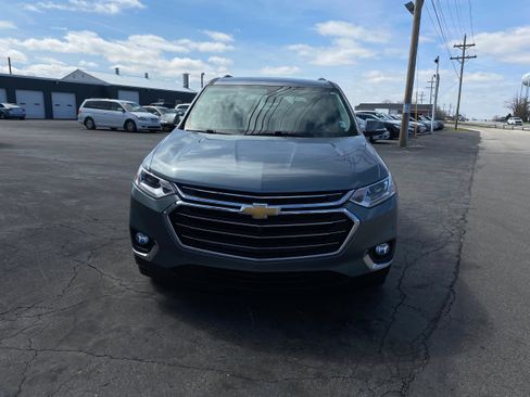 Used 2019 Chevrolet Traverse LT w/ LPO, Floor Liner Package FWD image 2