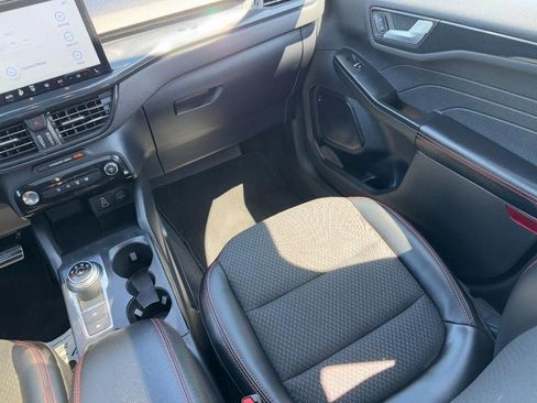 Used 2024 Ford Escape ST-Line w/ Tech Pack #1 AWD/4WD image 15