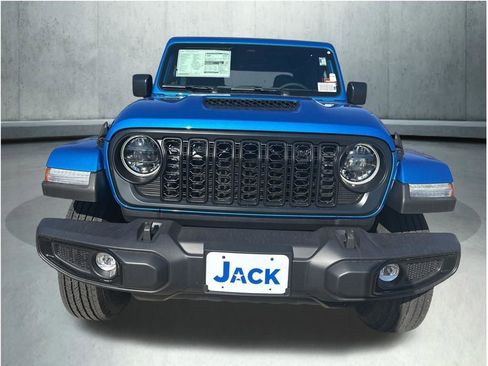 New 2026 Jeep Gladiator Sport AWD/4WD image 9