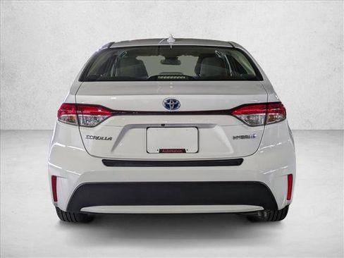 Used 2022 Toyota Corolla LE w/ Carpet Mat Package (TMS) FWD image 6