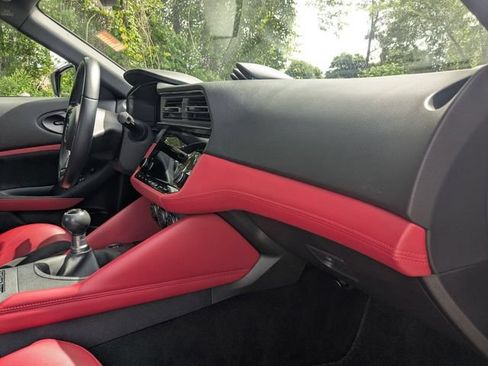 Used 2024 Nissan Z Performance w/ Floor Mat Package RWD image 3