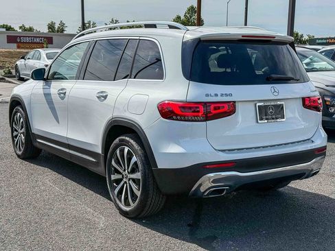 Used 2022 Mercedes-Benz GLB 250 4MATIC w/ Premium Package Lite image 8
