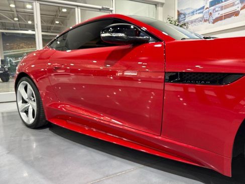 Used 2016 Jaguar F-TYPE R AWD/4WD image 24