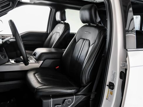 Used 2015 Ford F150 Platinum w/ Equipment Group 701A Luxury image 31