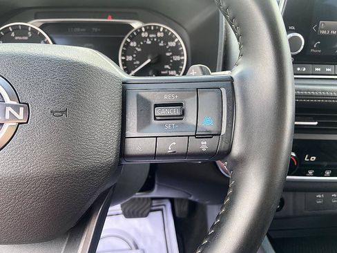 Certified 2025 Nissan Rogue SV AWD/4WD image 22
