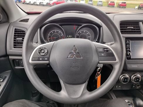 Used 2024 Mitsubishi Outlander Sport ES AWD/4WD image 6