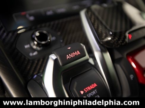 Used 2024 Lamborghini Urus S image 32