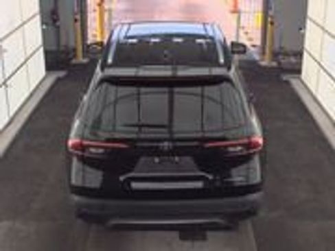 Used 2024 Toyota Grand Highlander FWD image 4