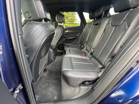 Used 2018 Audi SQ5 Prestige w/ Prestige Package image 10