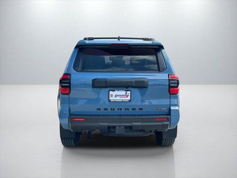 Certified 2025 Toyota 4Runner TRD Off-Road AWD/4WD image 6