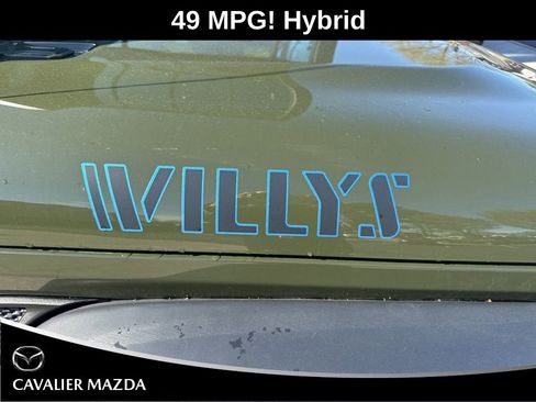 Used 2023 Jeep Wrangler Unlimited image 2