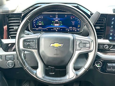 Used 2025 Chevrolet Silverado 2500 LT w/ Convenience Package AWD/4WD image 21