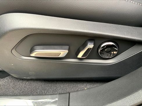 New 2026 Acura RDX SH-AWD image 19