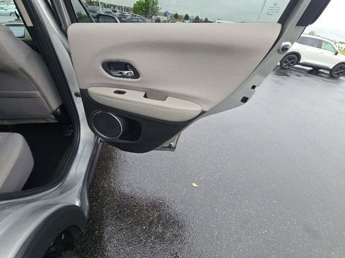 Used 2016 Honda HR-V EX image 27
