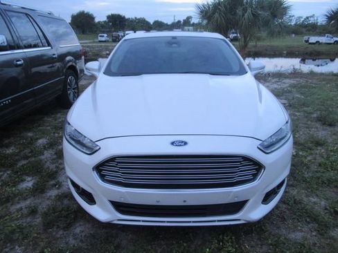 Used 2015 Ford Fusion Titanium AWD/4WD image 2