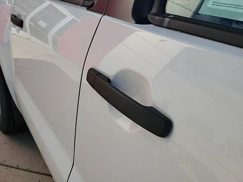 New 2026 Nissan Frontier S image 11